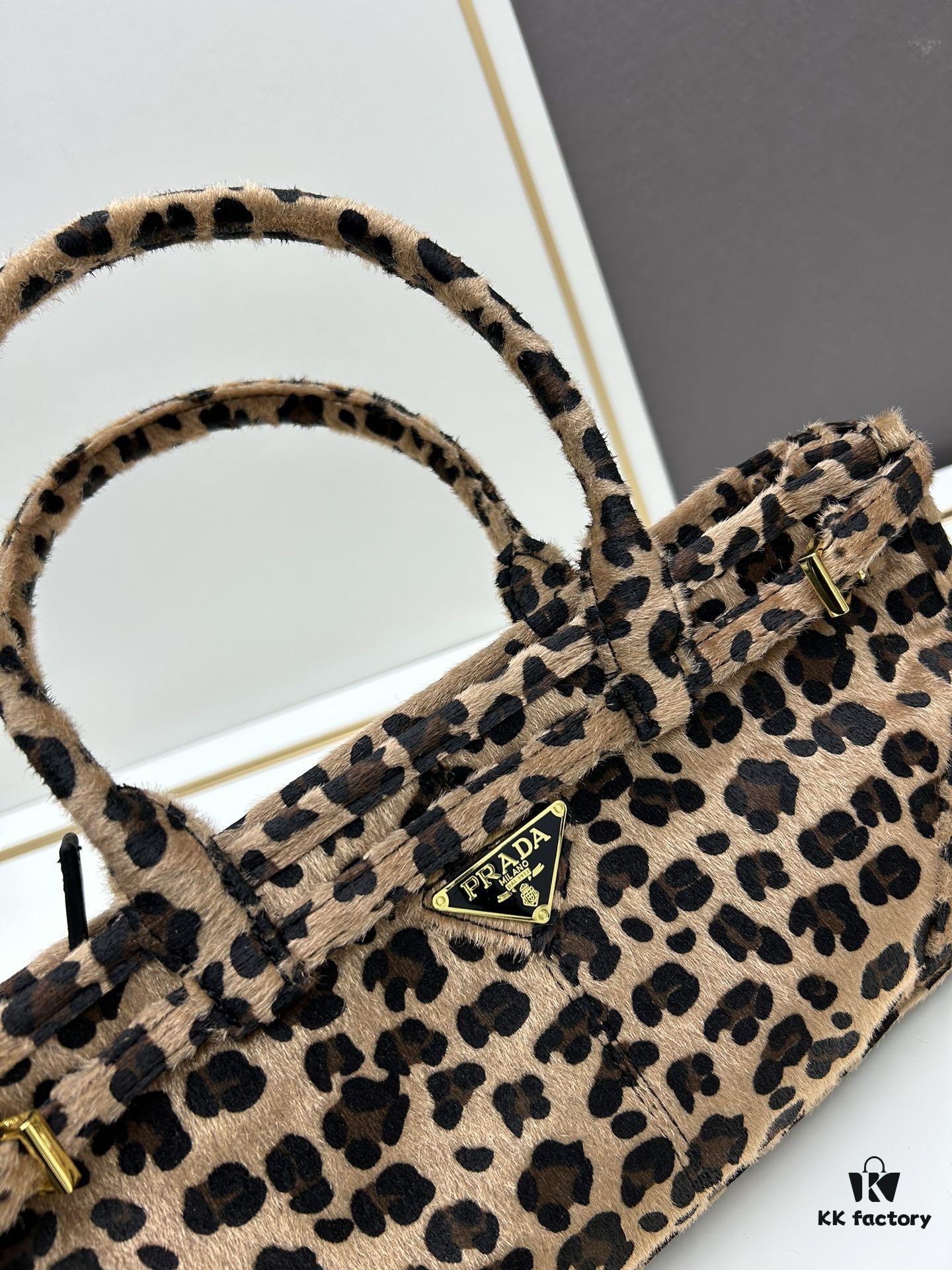 Prada Holidays ✨ This year's Holiday collection is absolutely stunning! The new leopard-print pony hair material on the best-selling bag design represents a wild, bold expression. The lambswool and black velvet classic style is also a must-have essential for the end-of-year holiday season.