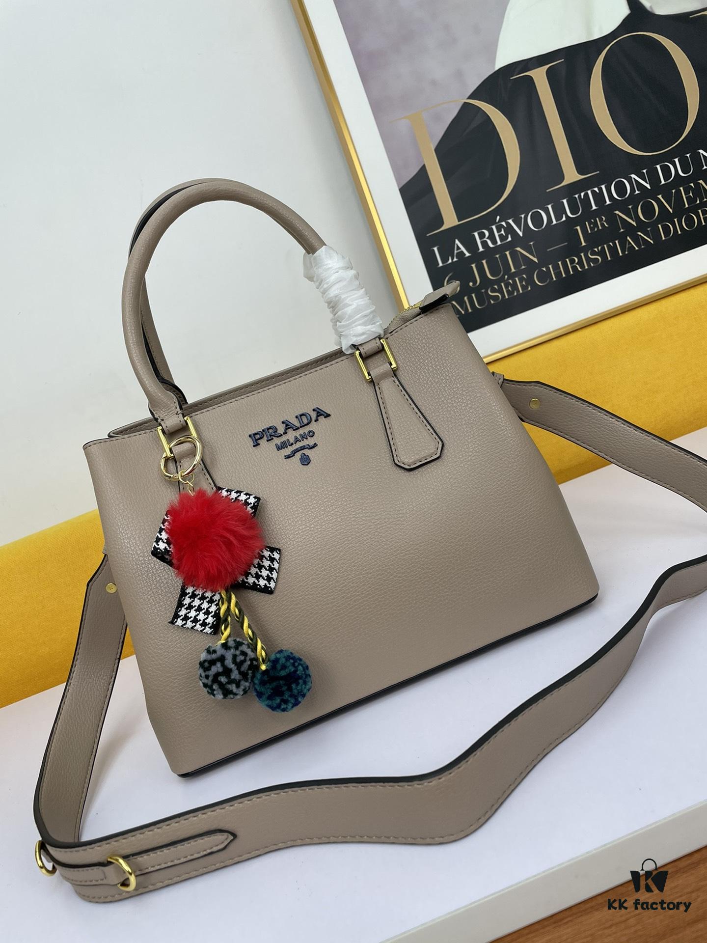 New Arrival 340🔥 Premium Quality🔥 Prada 2020 Mouse Year Edition [Rose] (Free Doll Keychain with Purchase) – Timeless Classic Bestseller, Fine Grain Calfskin, Light Gold Hardware, Rounded Silhouette, Wide Strap, Elegant Texture