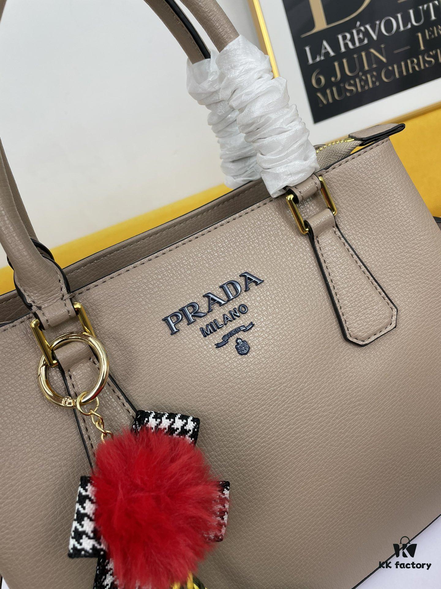 New Arrival 340🔥 Premium Quality🔥 Prada 2020 Mouse Year Edition [Rose] (Free Doll Keychain with Purchase) – Timeless Classic Bestseller, Fine Grain Calfskin, Light Gold Hardware, Rounded Silhouette, Wide Strap, Elegant Texture