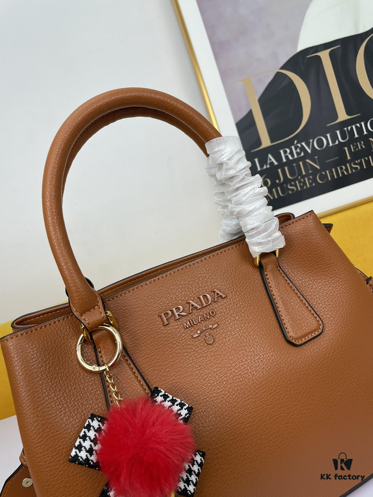 New Arrival 340🔥 Original High-Quality Prada 2020 Mouse Year Edition 🐭 Elegant Minimalist Bestseller in Fine Grain Calfskin with Light Gold Hardware