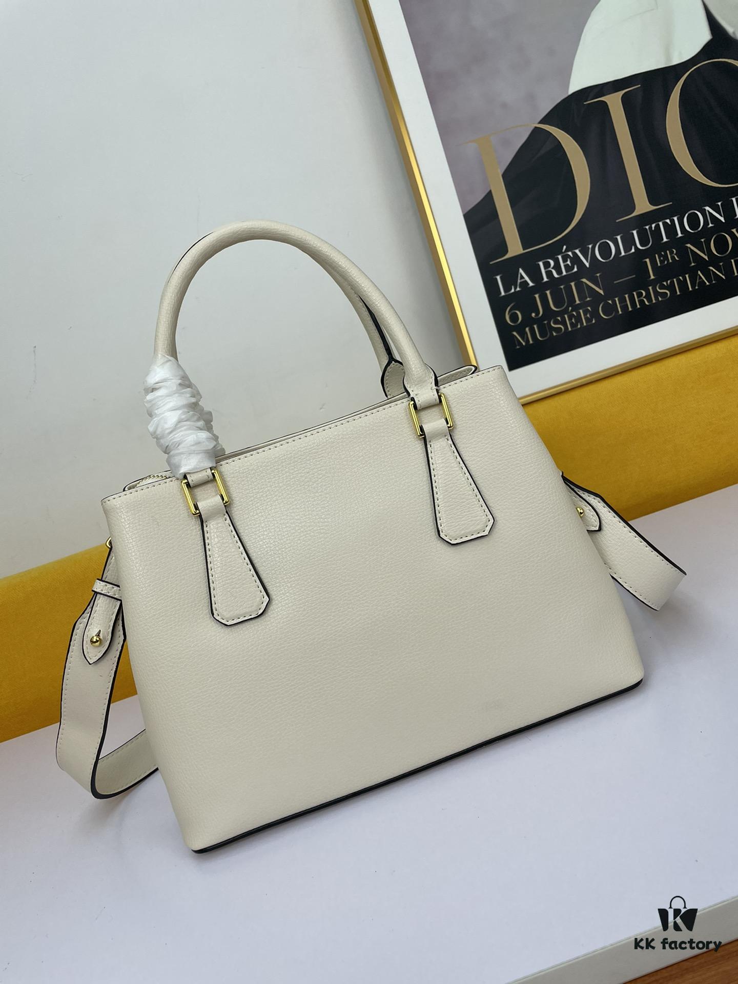 New Arrival 340🔥 Original High-Quality Prada 2020 Mouse Year Edition 🐭 Elegant Minimalist Bestseller in Genuine Fine-Grained Calfskin with Light Gold Hardware