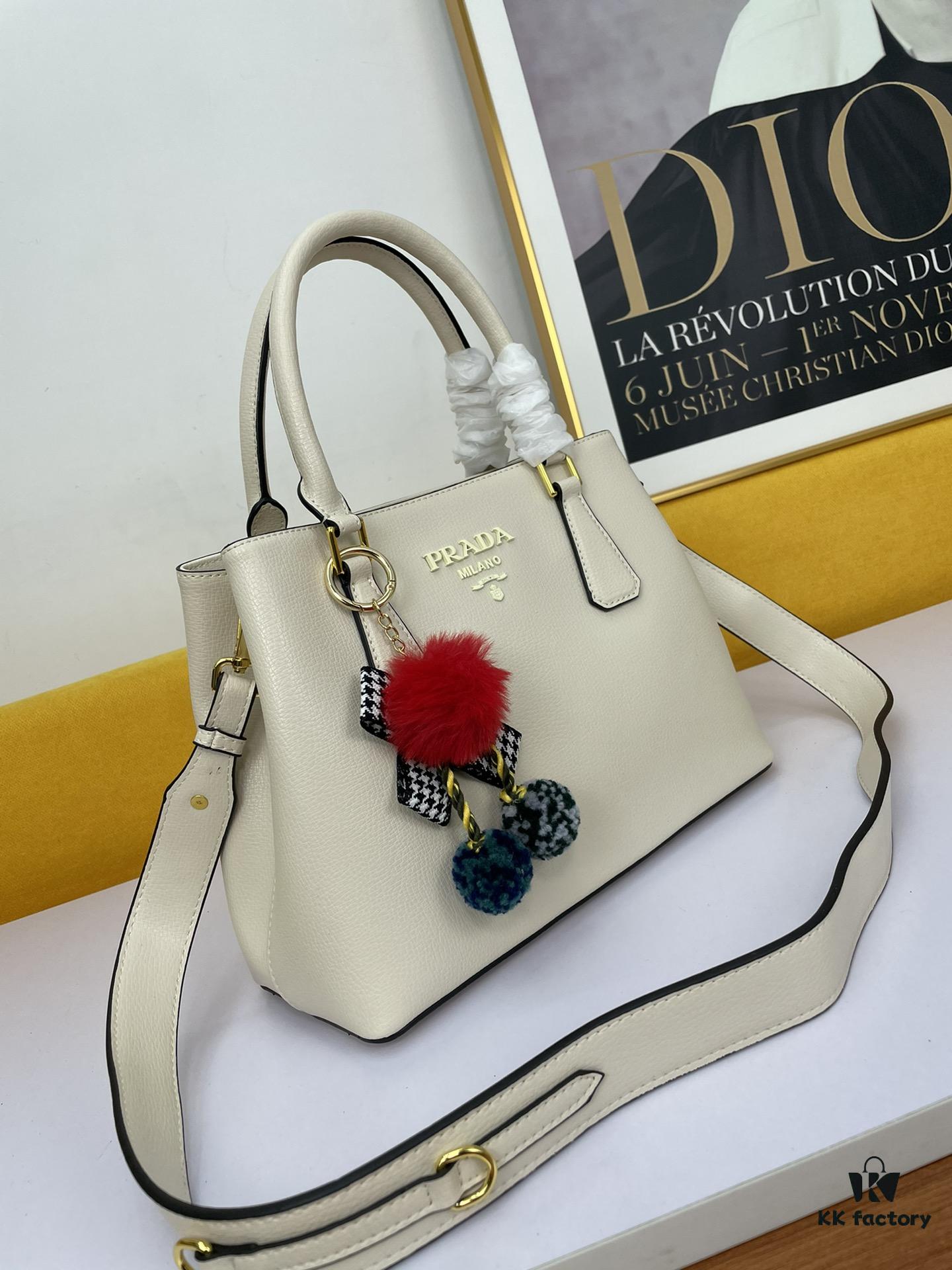 New Arrival 340🔥 Original High-Quality Prada 2020 Mouse Year Edition 🐭 Elegant Minimalist Bestseller in Genuine Fine-Grained Calfskin with Light Gold Hardware