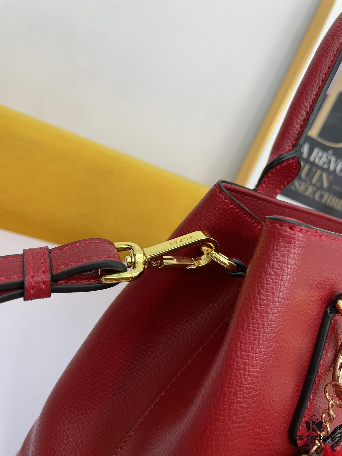 New Arrival 340🔥 Original High-Quality Prada 2020 Mouse Year Edition 🐭 Timeless Classic Design, Bestselling Minimalist Style, Fine Grain Calfskin Leather, Light Gold Hardware