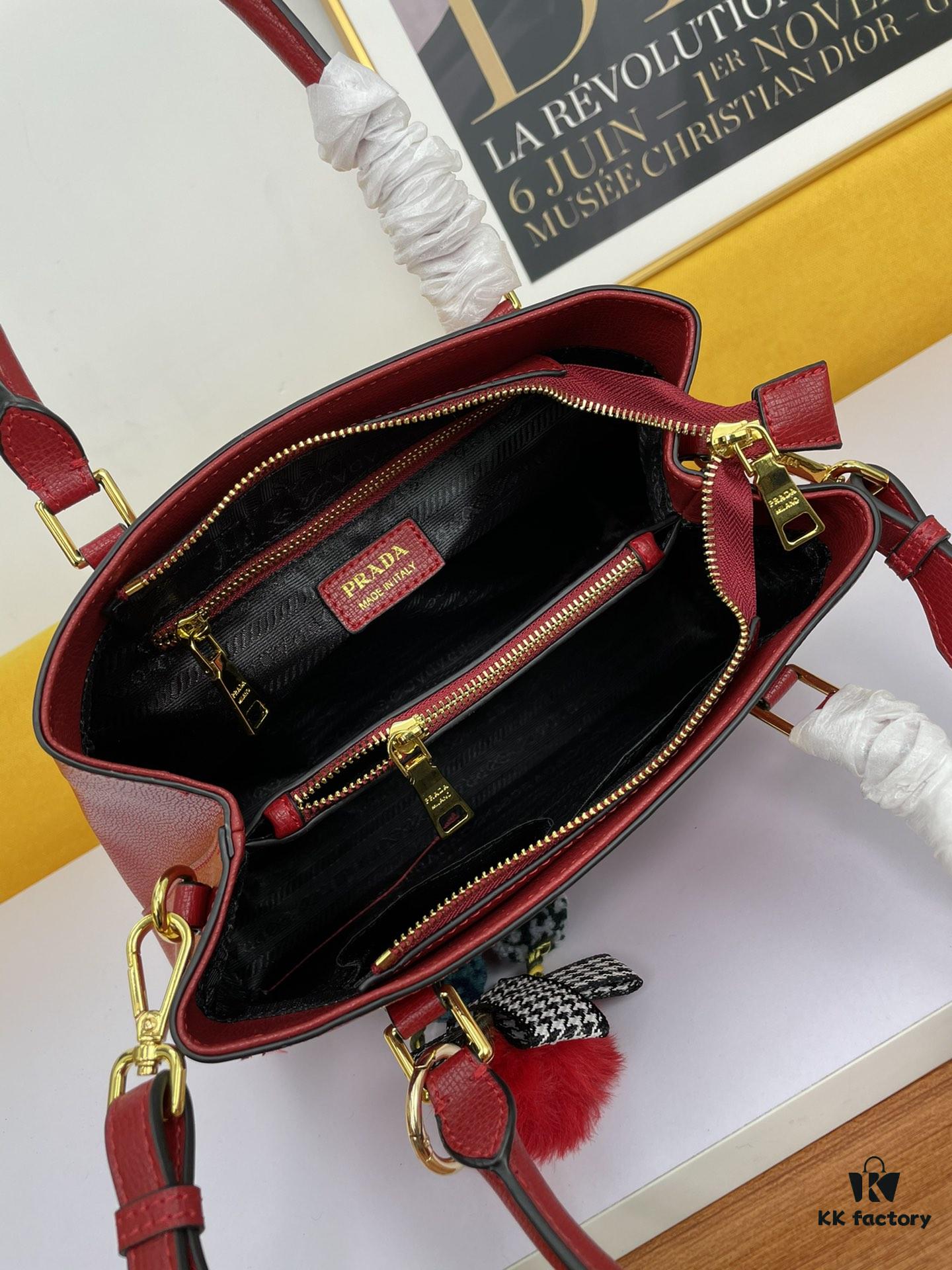New Arrival 340🔥 Original High-Quality Prada 2020 Mouse Year Edition 🐭 Timeless Classic Design, Bestselling Minimalist Style, Fine Grain Calfskin Leather, Light Gold Hardware