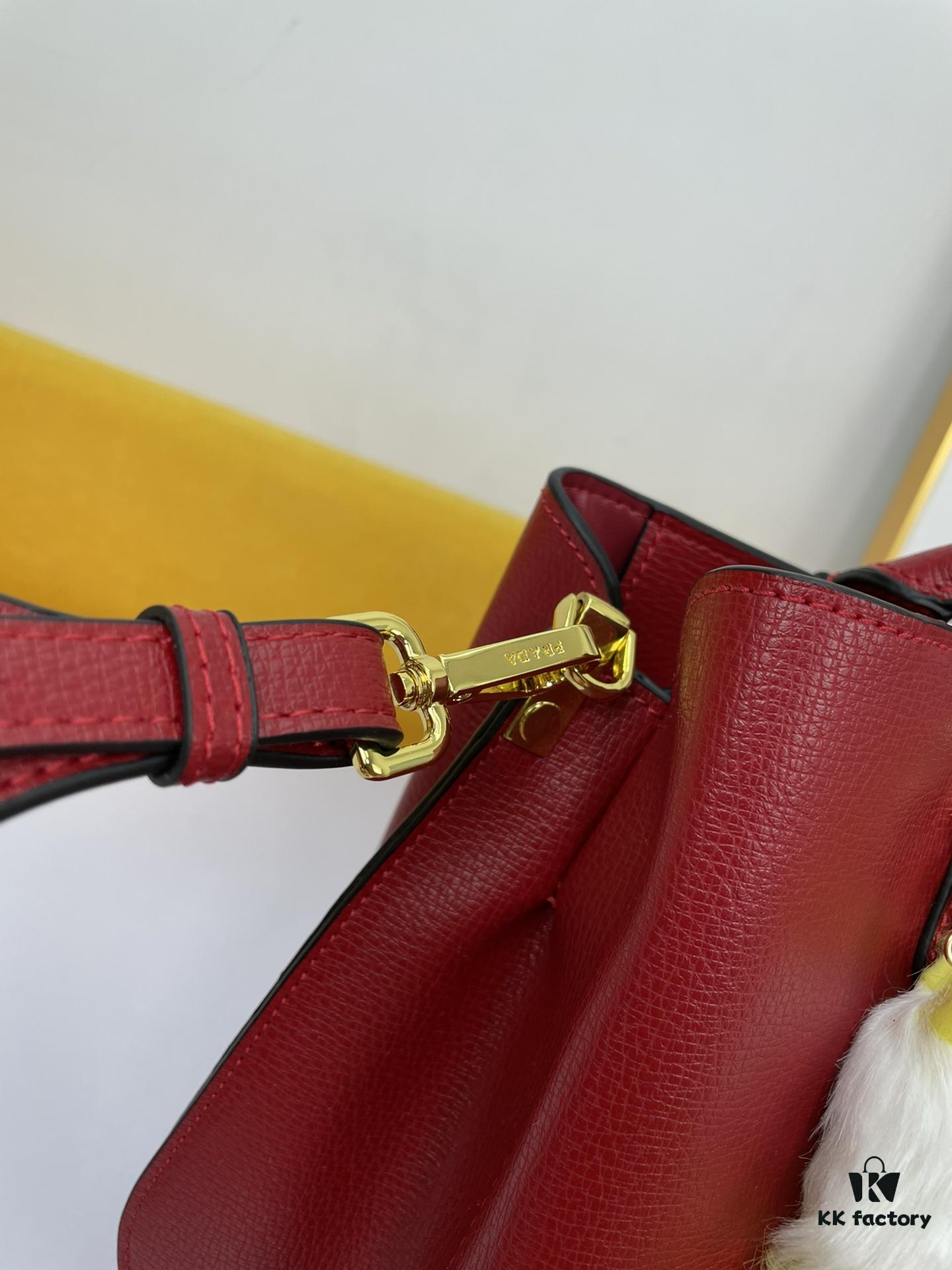 New Prada 5002 (2020 Bestseller) – The Ultimate Versatile Bag, Timeless Style, Perfect Crocodile Texture, Handheld or Crossbody, Essential for Every Wardrobe