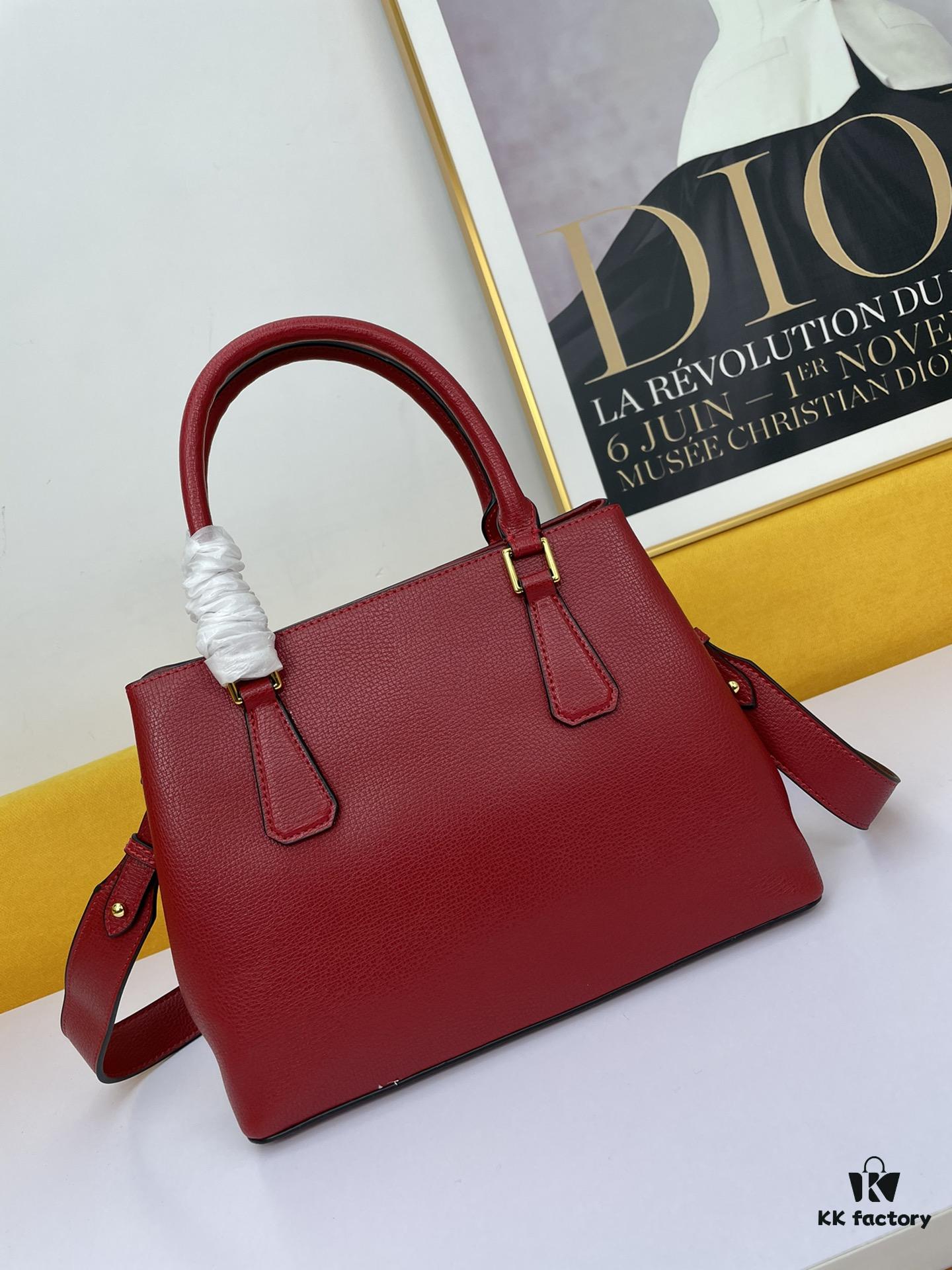 New Arrival 340🔥 Original High-Quality Prada 2020 Mouse Year Edition 🐭 Timeless Classic Design, Bestselling Minimalist Style, Fine Grain Calfskin Leather, Light Gold Hardware