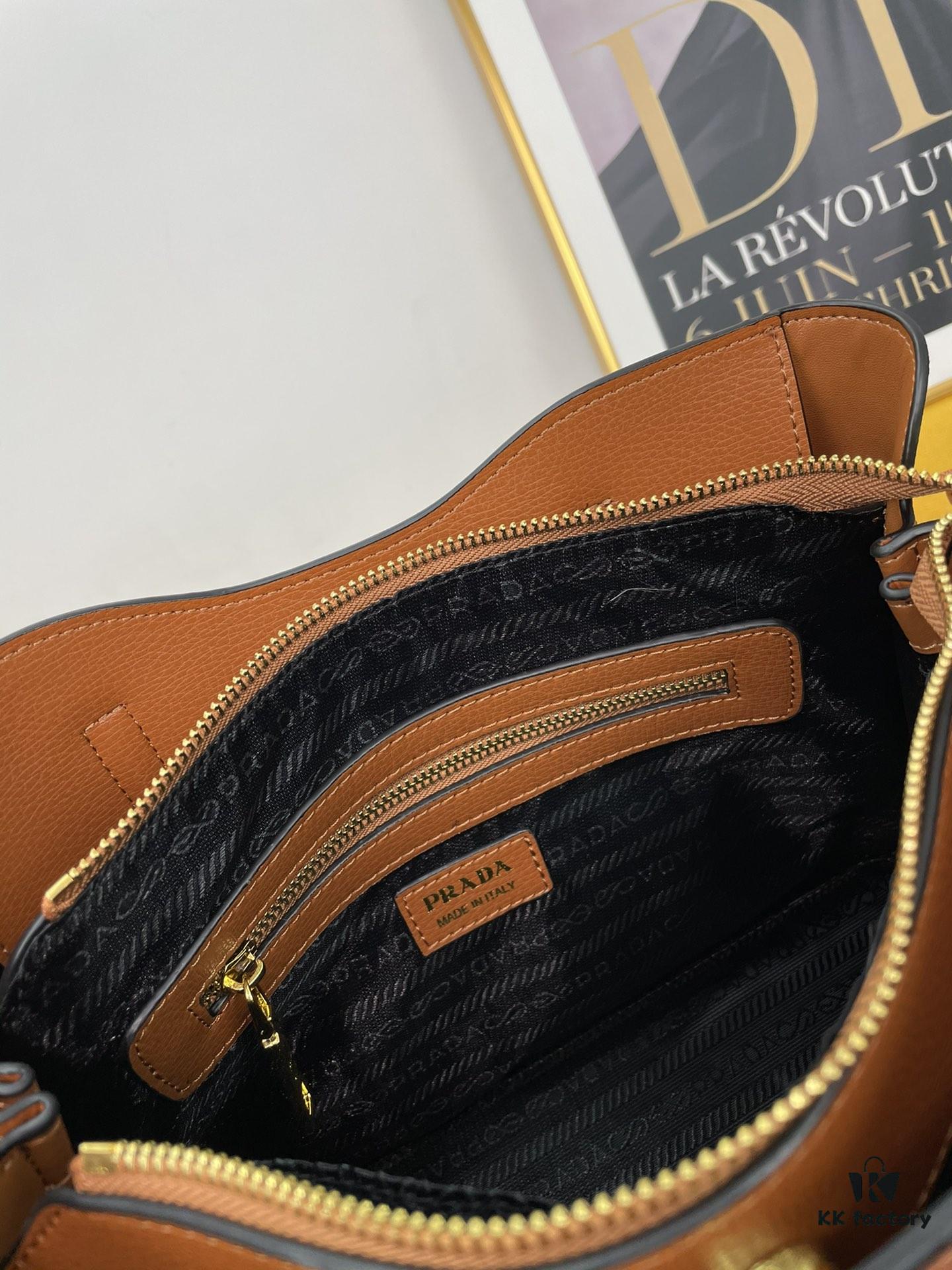 New Prada 5002 (2020 Bestseller) – The Ultimate Versatile Statement Piece, Timeless Design, Perfect Embossed Lychee Texture, Handheld or Crossbody, Essential for Every Season