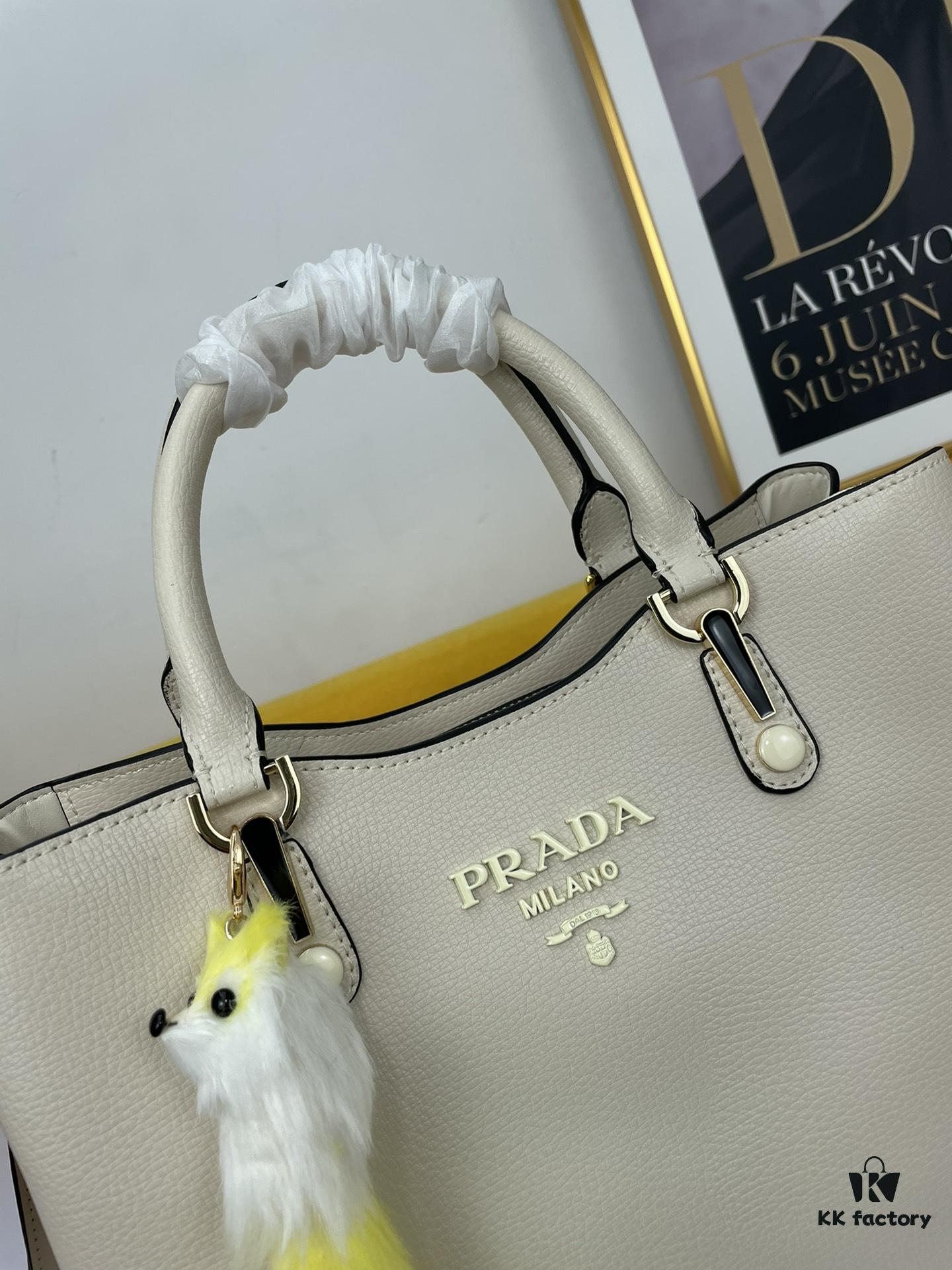 New Prada 5002 (2020 Bestseller) – The Ultimate Versatile Bag with Timeless Style