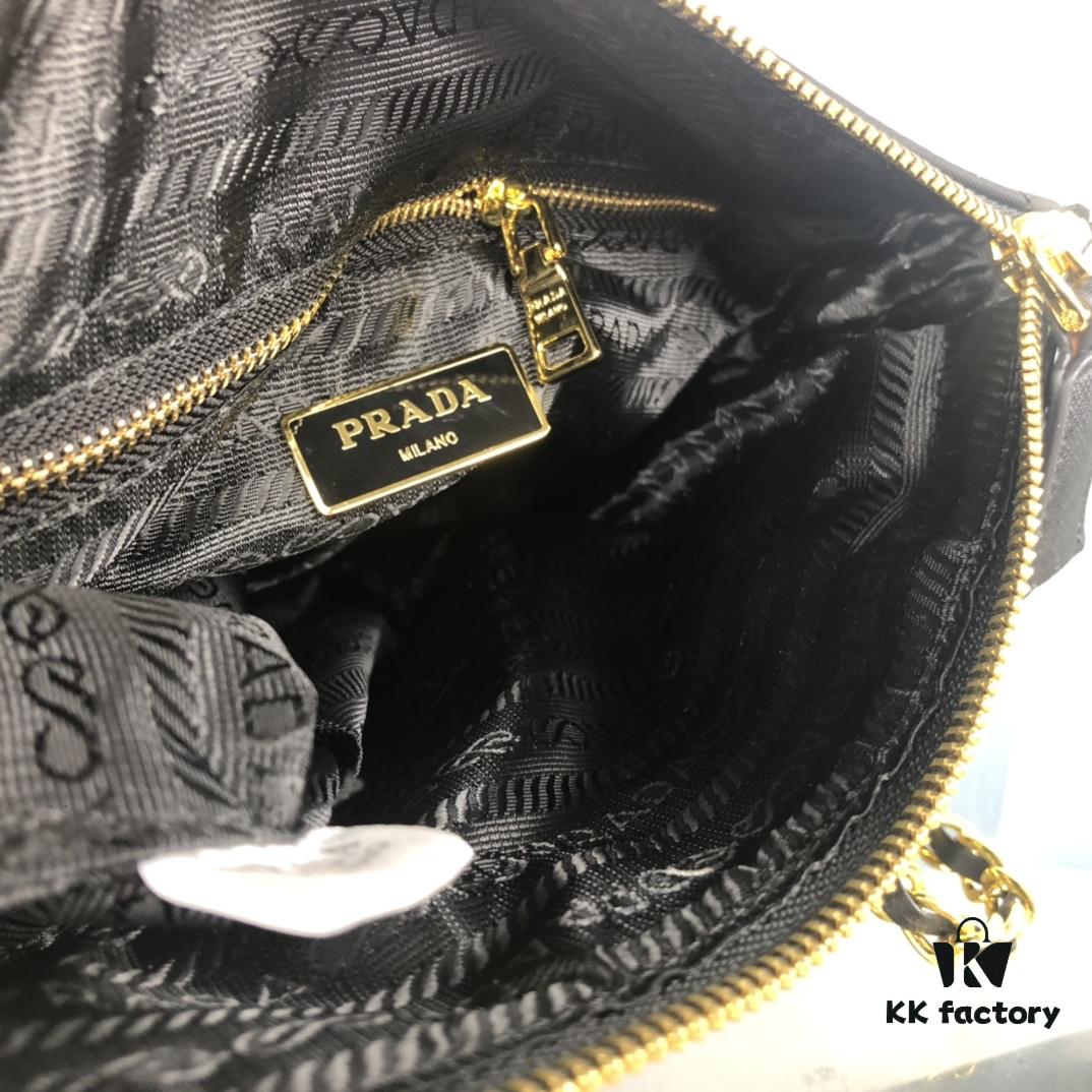 PRADA Vintage Chain Bag - Retro Style, Original Parachute Fabric, Authentic Hardware, Versatile Fashion Accessory