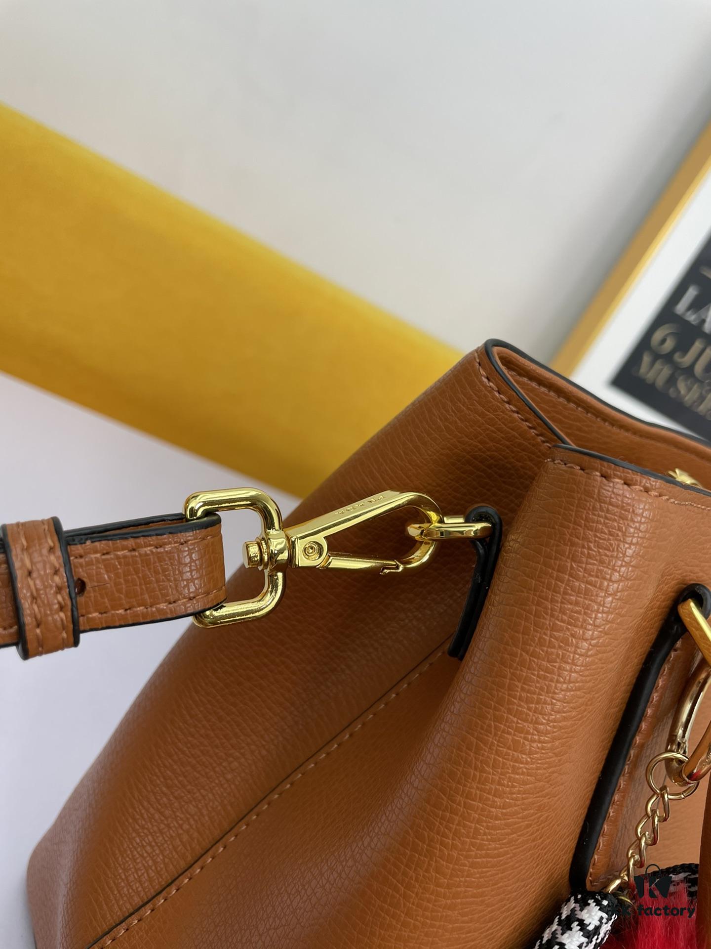 New Arrival 340🔥 Original High-Quality Prada 2020 Mouse Year Edition 🐭 Elegant Minimalist Bestseller in Fine Grain Calfskin with Light Gold Hardware