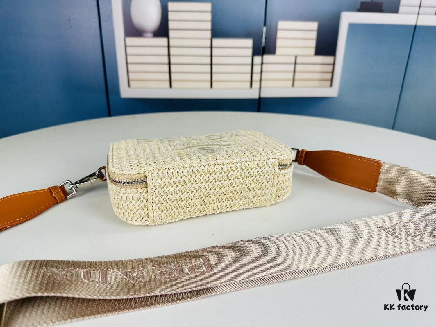 P Brand Raffia Camera Bag - Catch the Last Moments of Summer