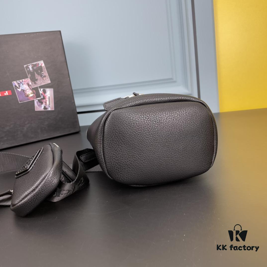 PRADA New Arrival Counter Model (Triple-Layer Full Leather) Shoulder Bag