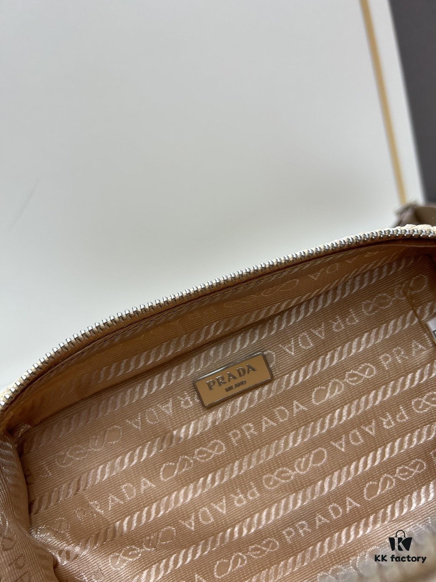 Prada-style Raffia Camera Bag - Embrace the Last Days of Summer