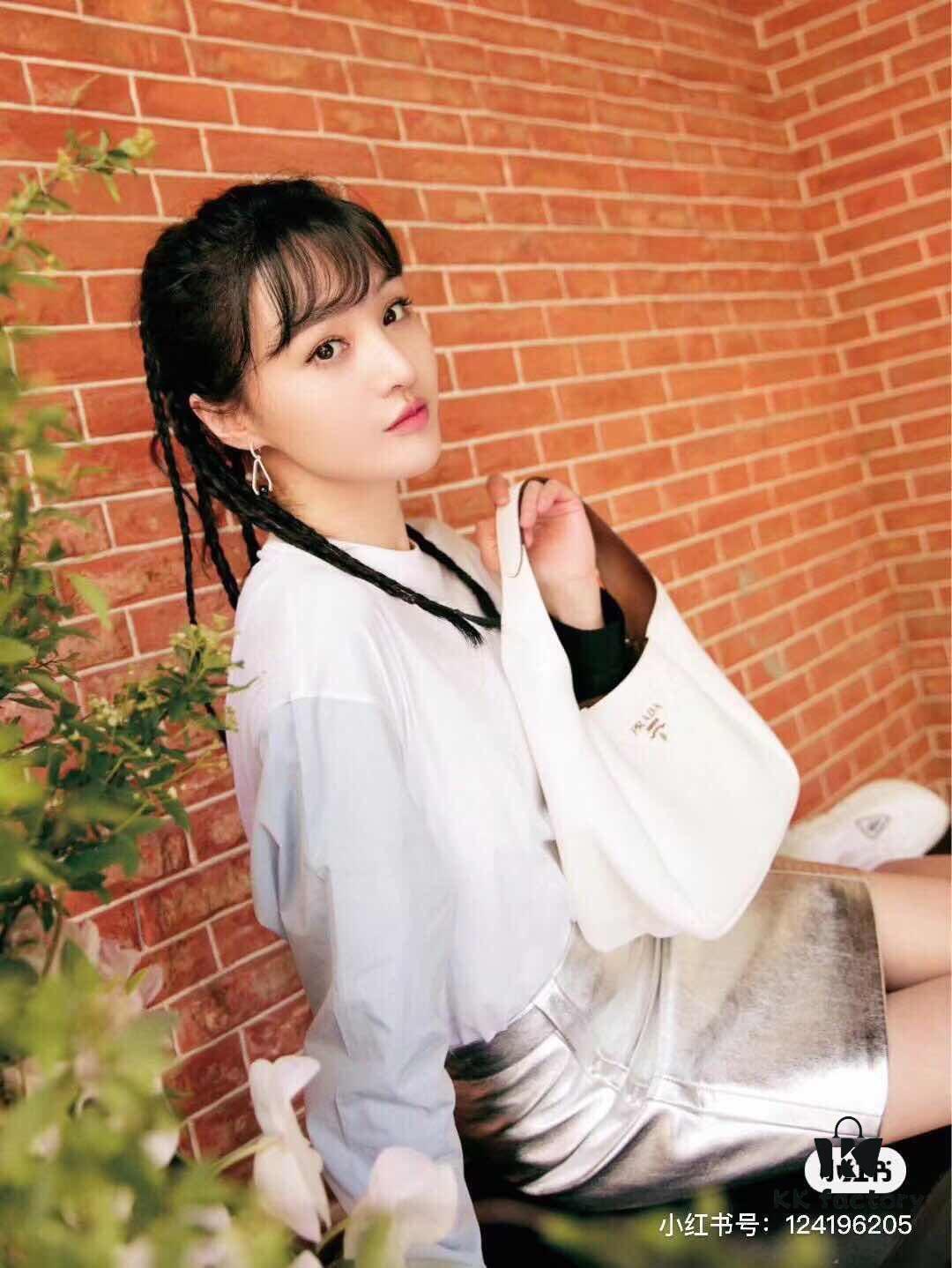 Prada Latest Tote Bag with Box ✅ Made from Genuine Italian Natural Pebbled Calfskin 💯