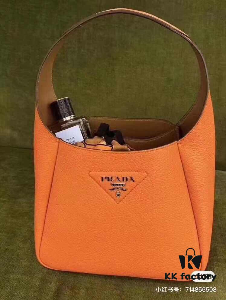 Prada Latest Tote Bag with Box ✅ Made from Genuine Italian Natural Pebbled Calfskin 💯