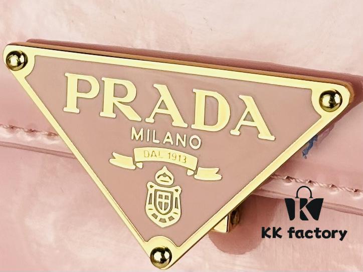 PRADA Soft Calf Shoulder Bag, Size 21.5x13x5, Style No. 339