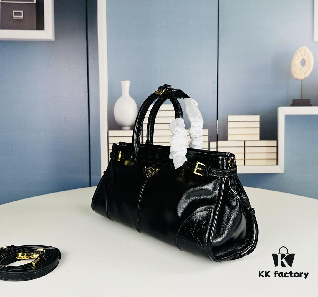 PRADA New Arrival Vintage Style Black Wax Leather Tote Bag