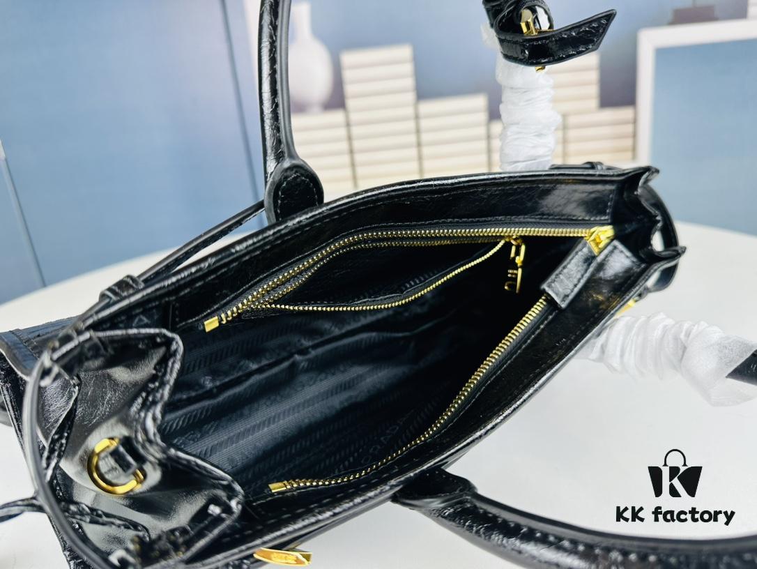 PRADA New Arrival Vintage Style Black Wax Leather Tote Bag