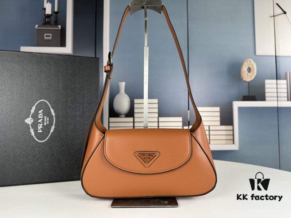 2024 Spring New Prada Small Genuine Leather Shoulder Bag, Model No. 819