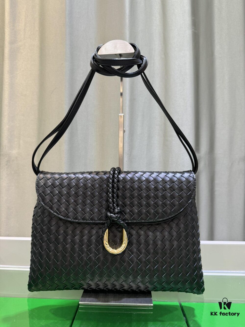 Cowhide Leather Bag - Shu Qi's Same Style BV Liberta Bag, The Epitome of Elegance