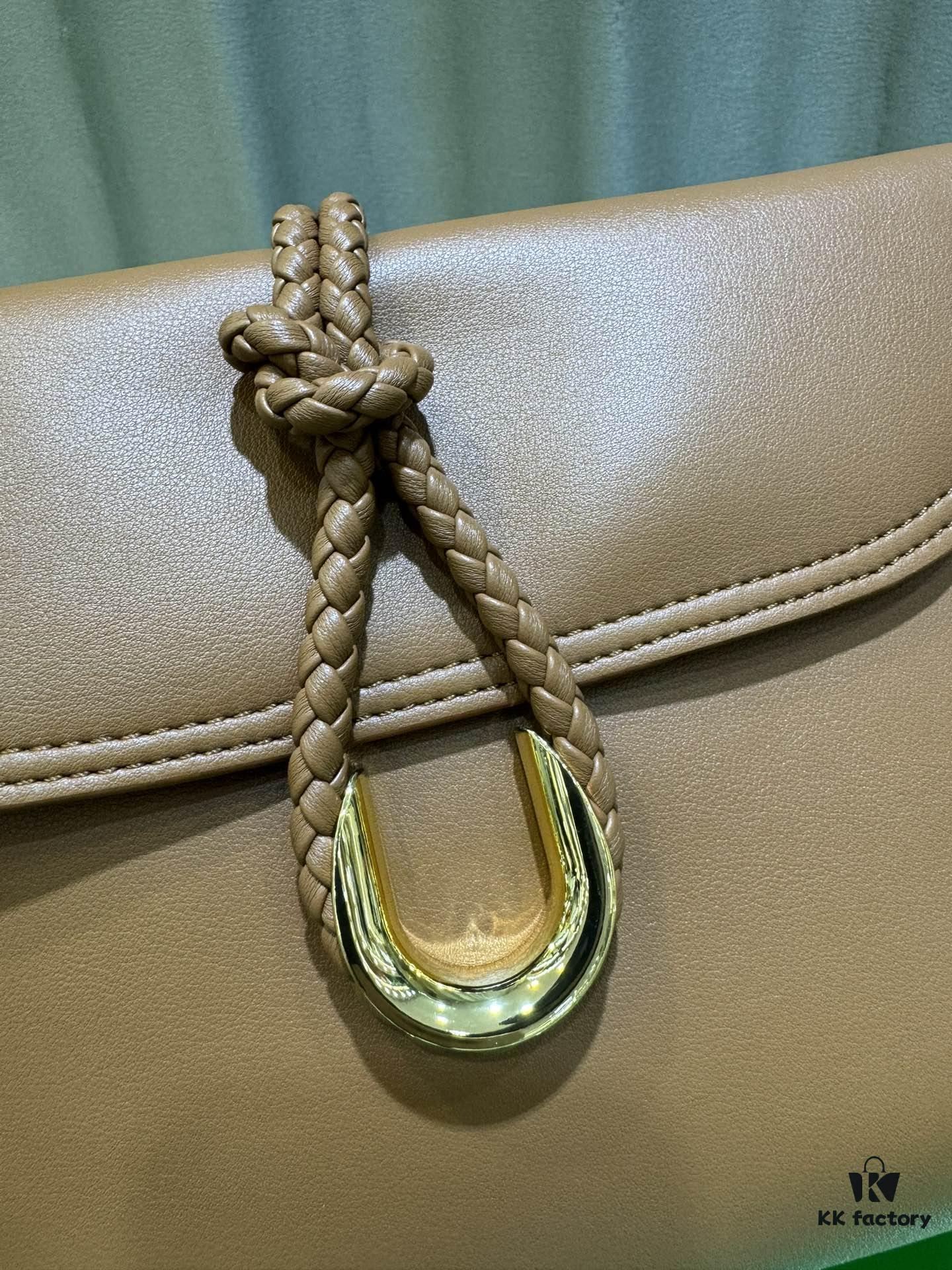 Calfskin Leather Bag - Shu Qi's Same Style BV Liberta Bag, The Epitome of Elegance