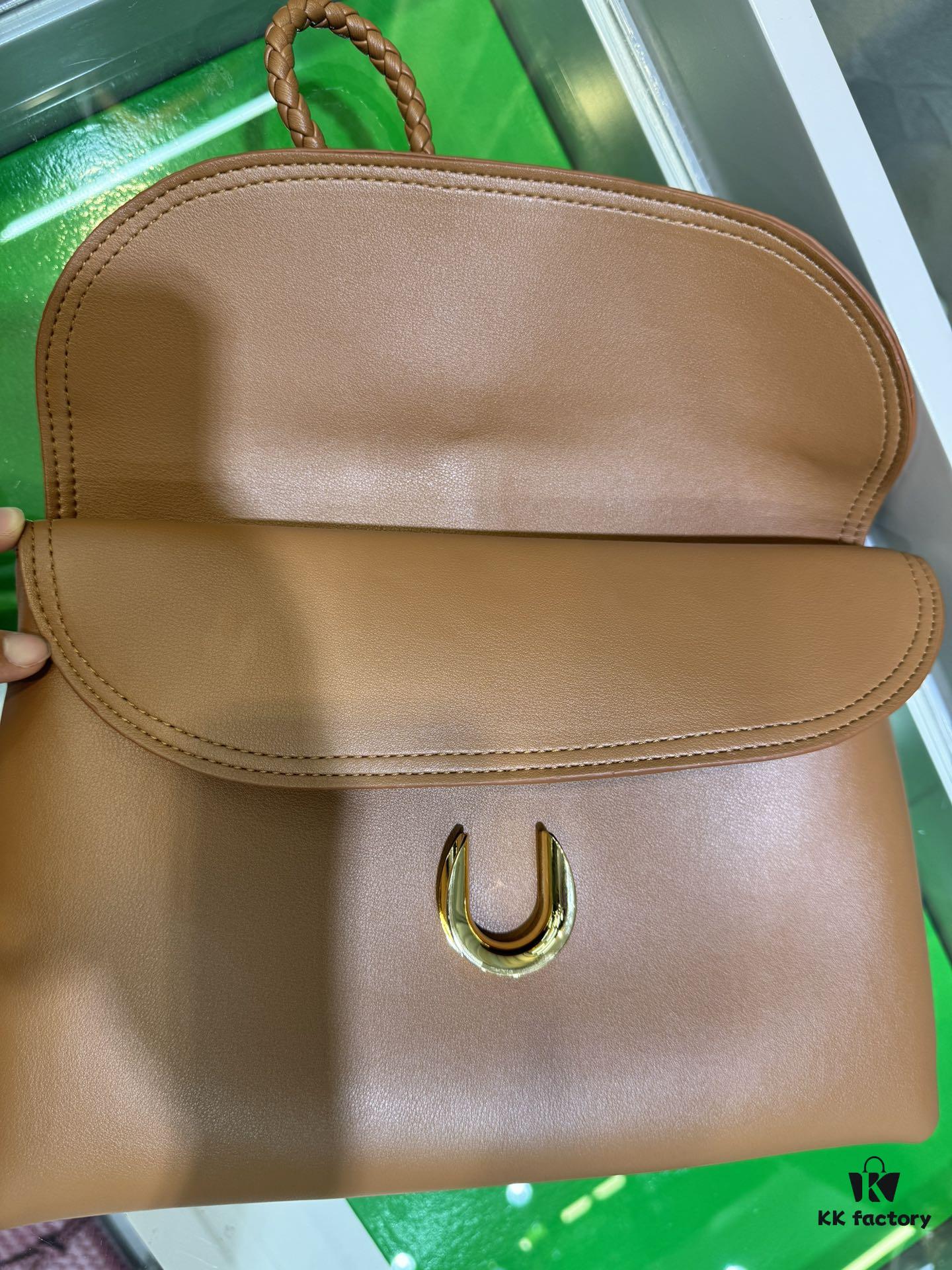 Calfskin Leather Bag - Shu Qi's Same Style BV Liberta Bag, The Epitome of Elegance