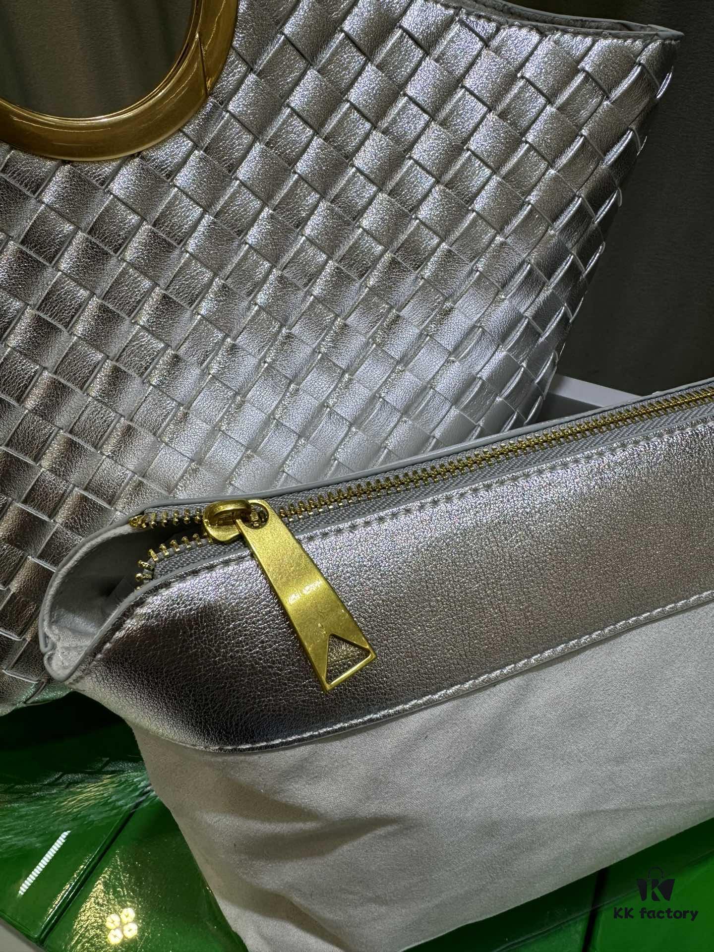 BV Picnic Woven Tote Bag BV Bottega Veneta 24 Early Autumn New Women's Retro Beautiful Handbag