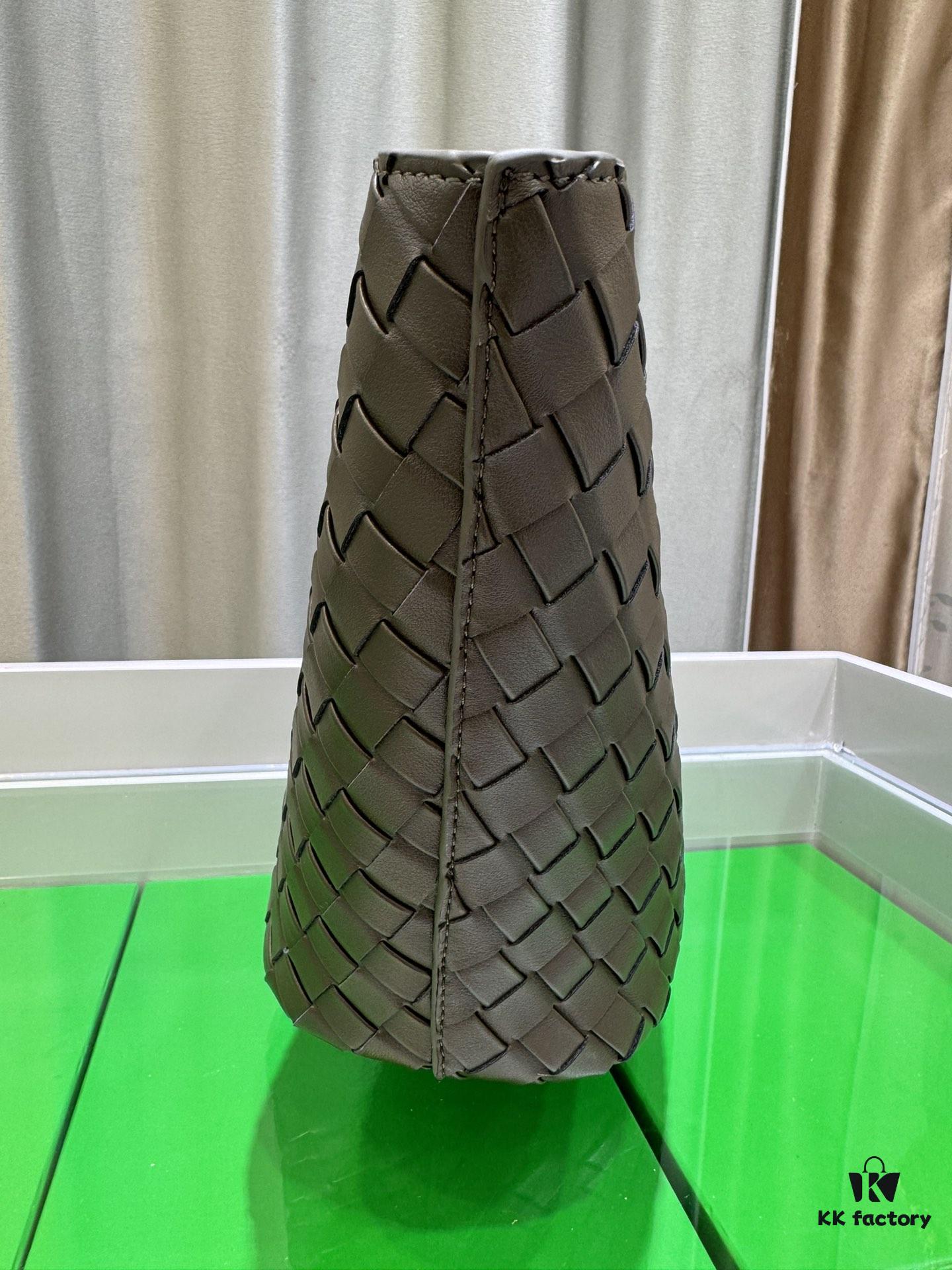 BV Picnic Wicker Handbag - Bottega Veneta 2024 Early Autumn New Vintage Style Beautiful Tote Bag