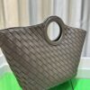 BV Picnic Wicker Handbag - Bottega Veneta 2024 Early Autumn New Vintage Style Beautiful Tote Bag