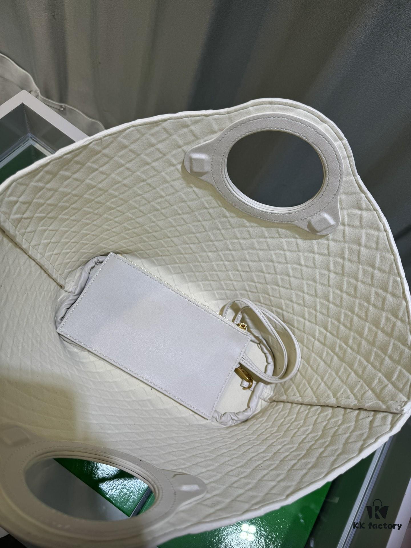 BV Picnic Woven Handbag, Bottega Veneta 2024 Early Autumn New Vintage-Style Women's Tote Bag