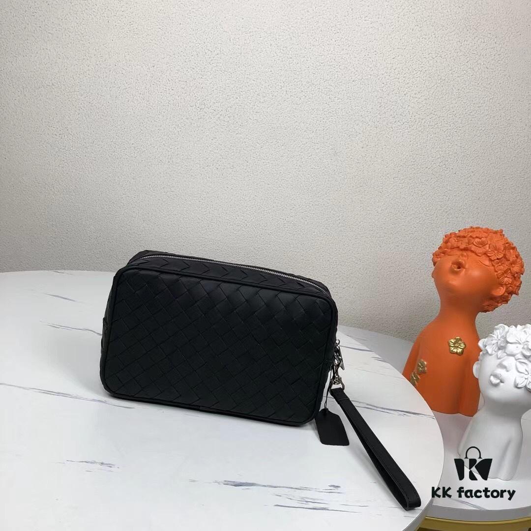 Latest BV Official Website BOTTEGA: Premium Waxed Cow Leather Handbag, Italian Craftsmanship, Elegant and Unique Design