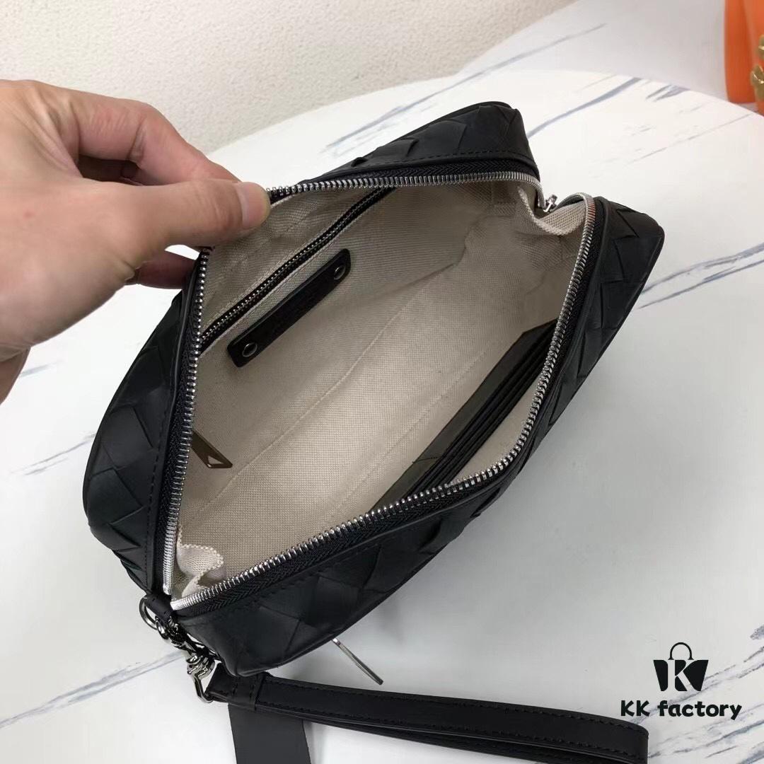 Latest BV Official Website BOTTEGA: Premium Waxed Cow Leather Handbag, Italian Craftsmanship, Elegant and Unique Design