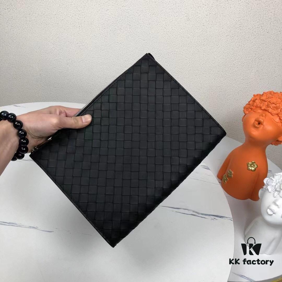 New Woven Vertical Clutch Bag