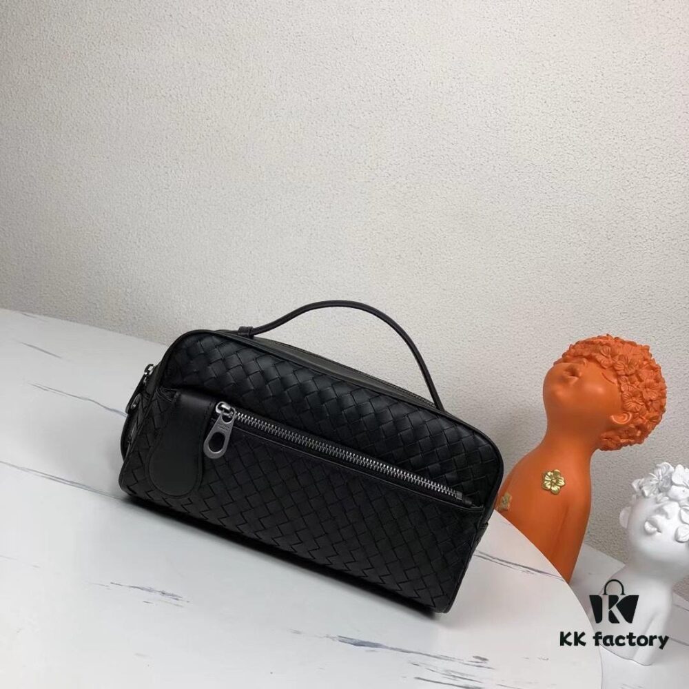 BV Original Overseas Order Quality, Counter-Synchronized, Premium Waxed Cowhide with Unique Design