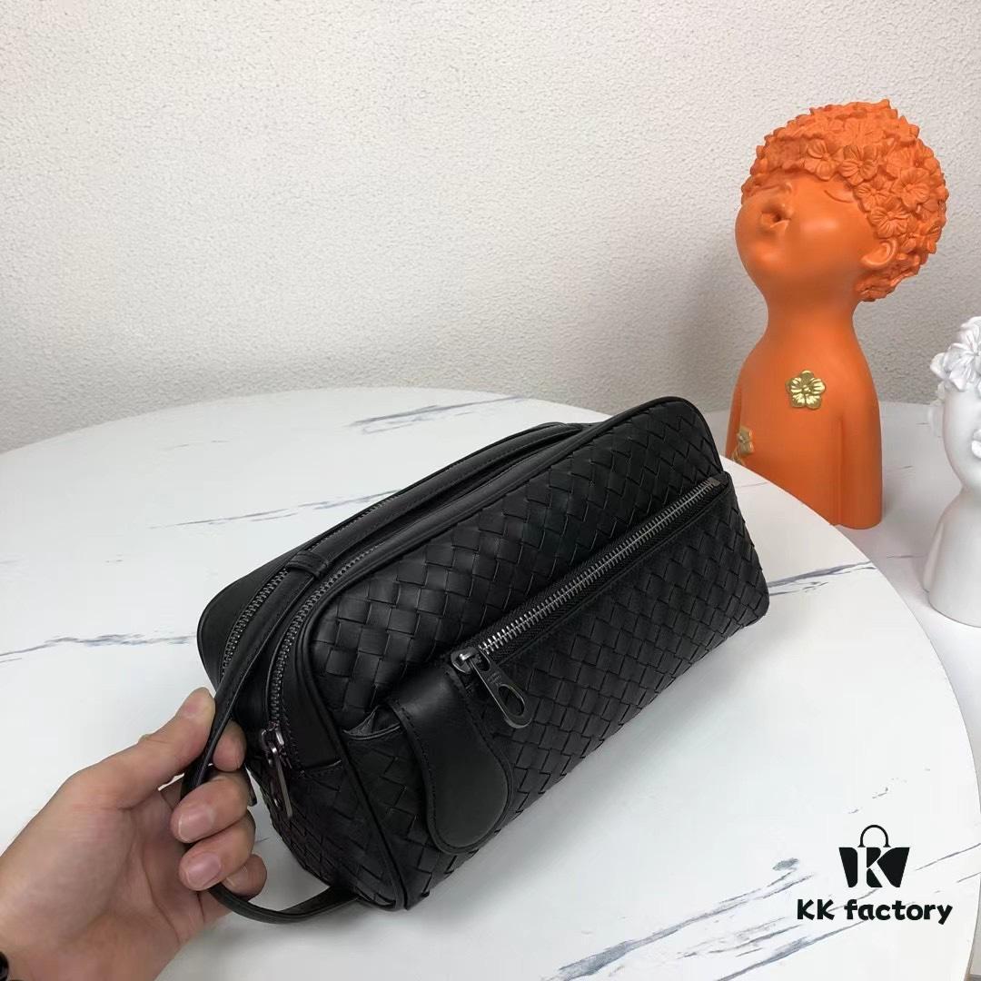 BV Original Overseas Order Quality, Counter-Synchronized, Premium Waxed Cowhide with Unique Design