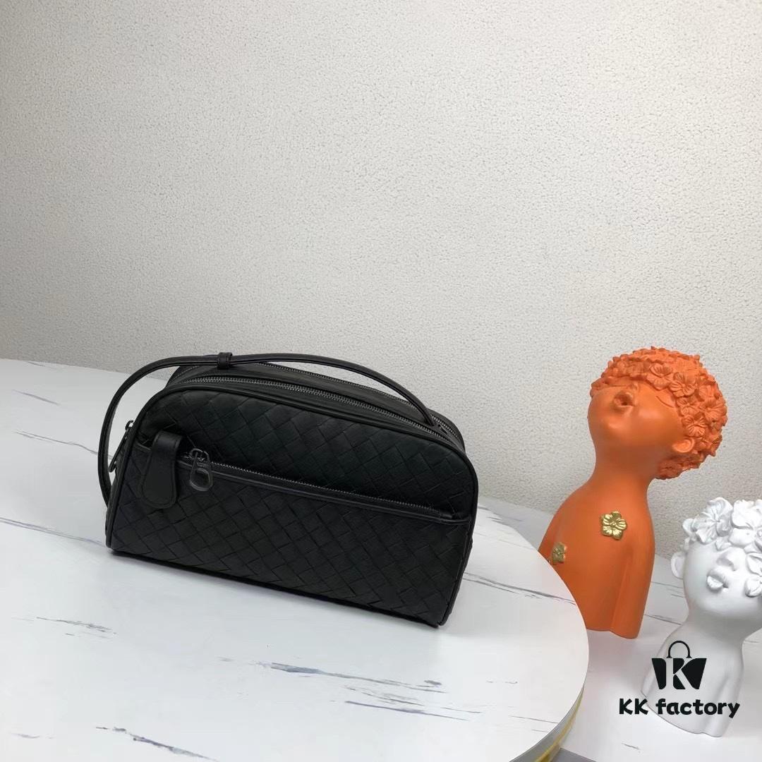 BV Original Overseas Order Quality, Counter-Synchronized, Premium Waxed Cowhide with Unique Design