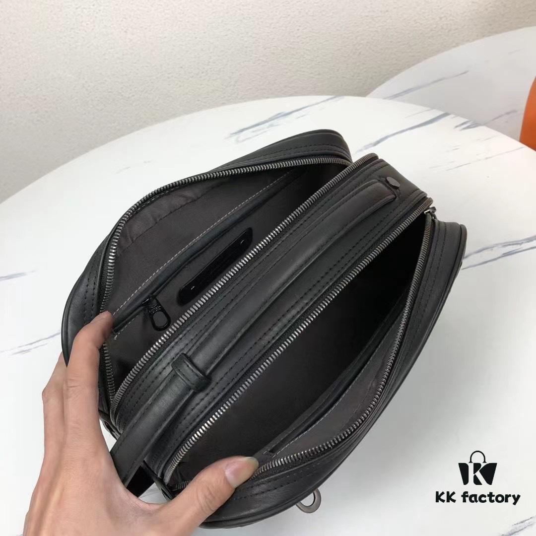 BV Original Overseas Order Quality, Counter-Synchronized, Premium Waxed Cowhide with Unique Design