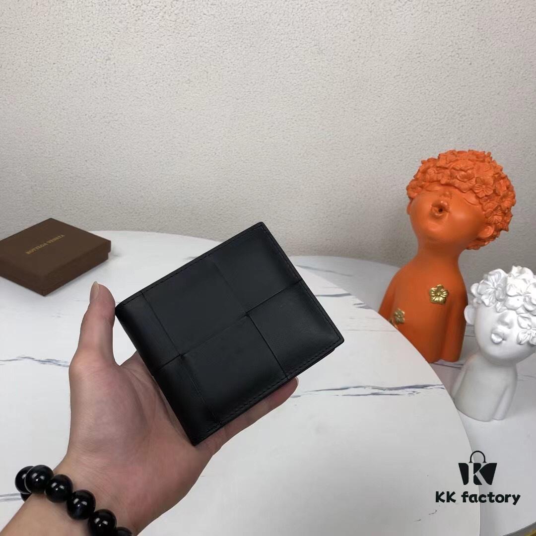 Bv🦋 Woven Wallet Short Style, Premium Imported Wax Cowhide, Handcrafted with Elegant Simplicity, 8 Card Slots Included