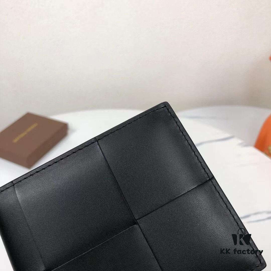 Bv🦋 Woven Wallet Short Style, Premium Imported Wax Cowhide, Handcrafted with Elegant Simplicity, 8 Card Slots Included