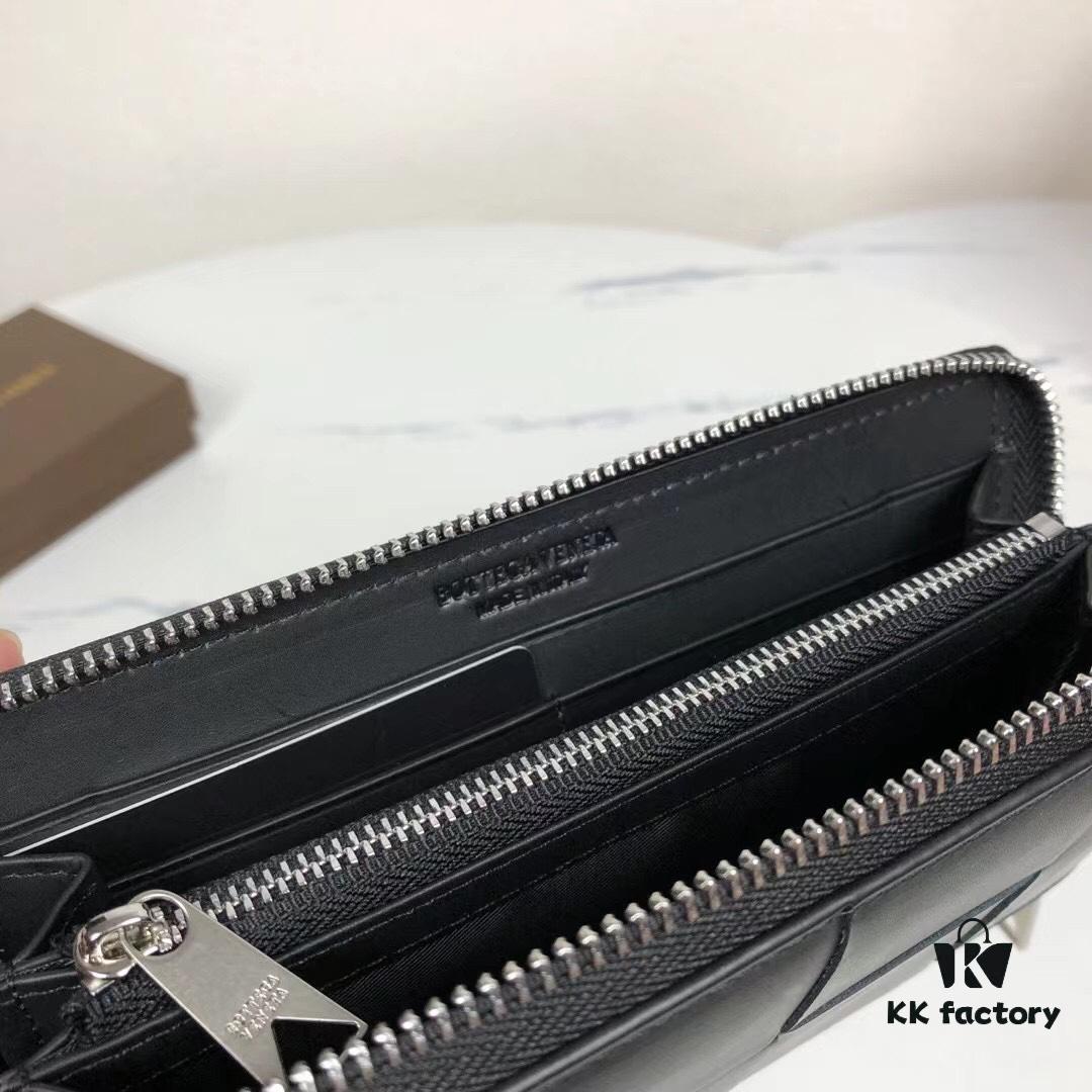 Bottega Veneta Wallet Made from Imported Waxed Calfskin, Handwoven, Softens with Use