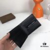 Bv🦋 Woven Short Wallet Made from Top-Grade Imported Wax Cowhide, Handcrafted with Fine Weaving, Elegant and Minimalist Design, Excellent Craftsmanship, Features 8 Card Slots ✅
