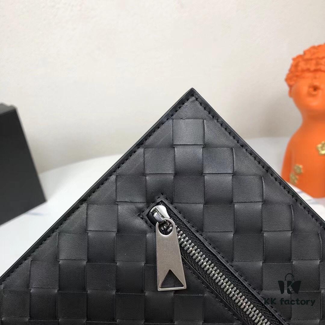 New Woven Handbag with Box, Featuring Classic BV-Style Braided Mesh Design