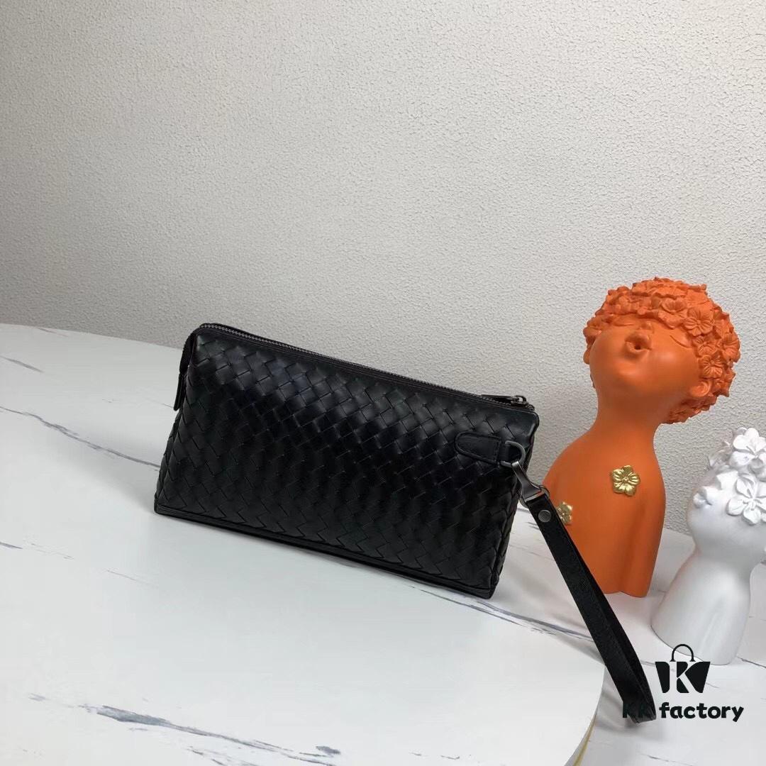 BV 💝💝 Top-Quality Waxed Cowhide, Unique Design, Exquisite Craftsmanship, Ultimate in Fashion and Elegance