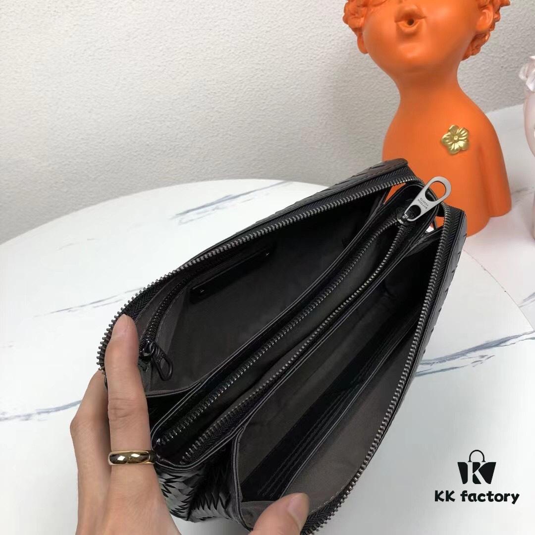 BV 💝💝 Top-Quality Waxed Cowhide, Unique Design, Exquisite Craftsmanship, Ultimate in Fashion and Elegance