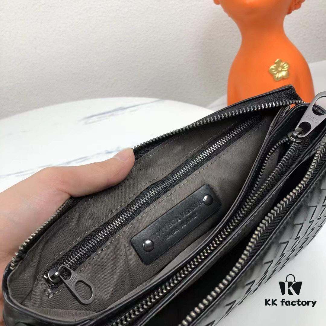 BV 💝💝 Top-Quality Waxed Cowhide, Unique Design, Exquisite Craftsmanship, Ultimate in Fashion and Elegance