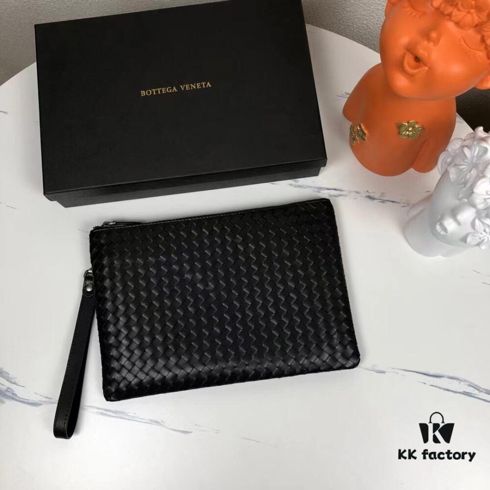 Large Size with Box - BV Men's Hand Purse, Handcrafted from Premium Waxed Cowhide Leather, Braided Design, Multi-Functional Wallet and Clutch with Zipper Closure