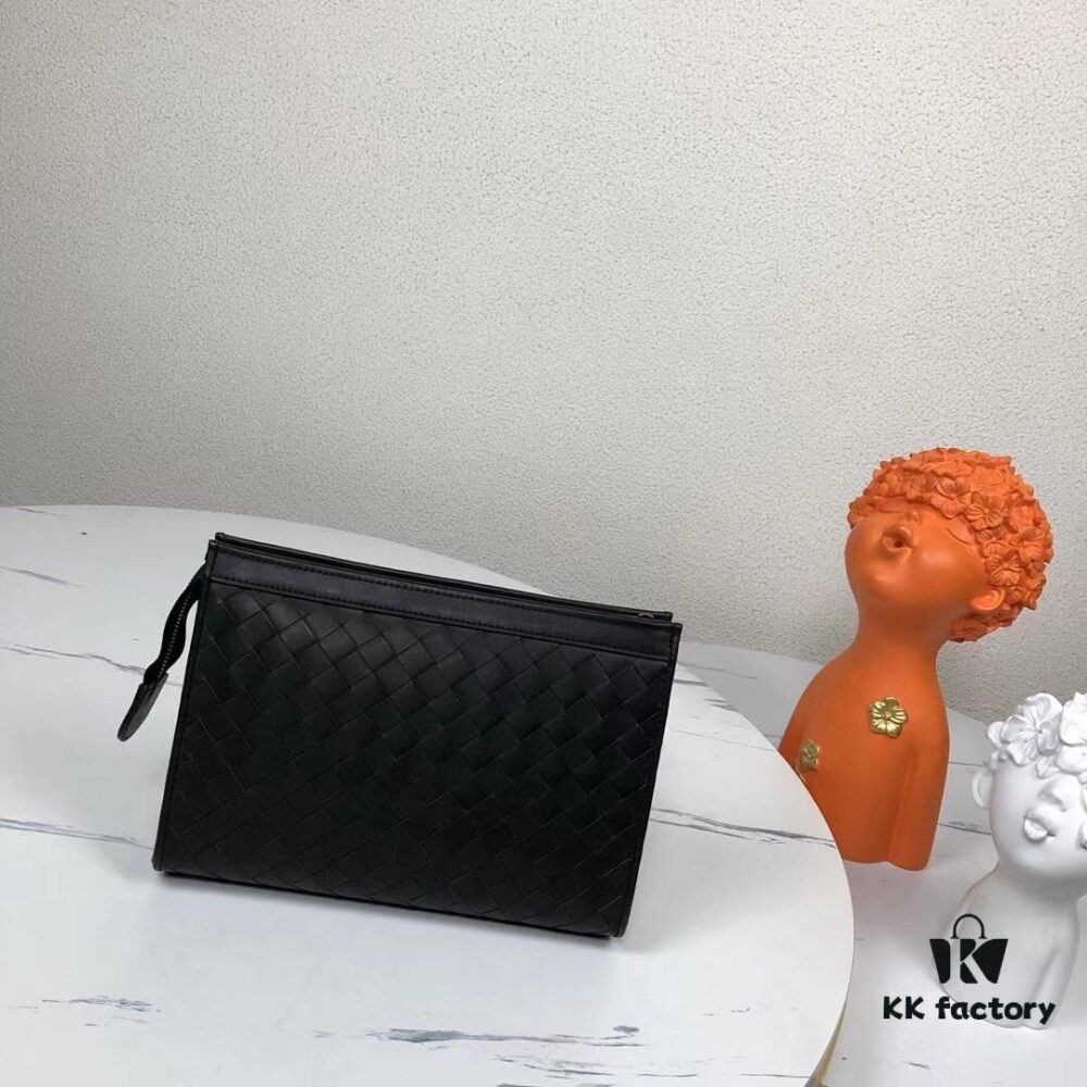Bv🦋🦋 Small Men's Handbag Brand New from Cabinet Same as Full-Size Model Worldwide Known for Traditional Handcrafted Seamless Veal Leather Weave Gunmetal Fittings Understated and Practical Leather Gets Shinier with Use Younger Design Lets Fashion Penetrate Work 🎁 Model: 3328S#, Color: Black, Size: 24-16-6cm