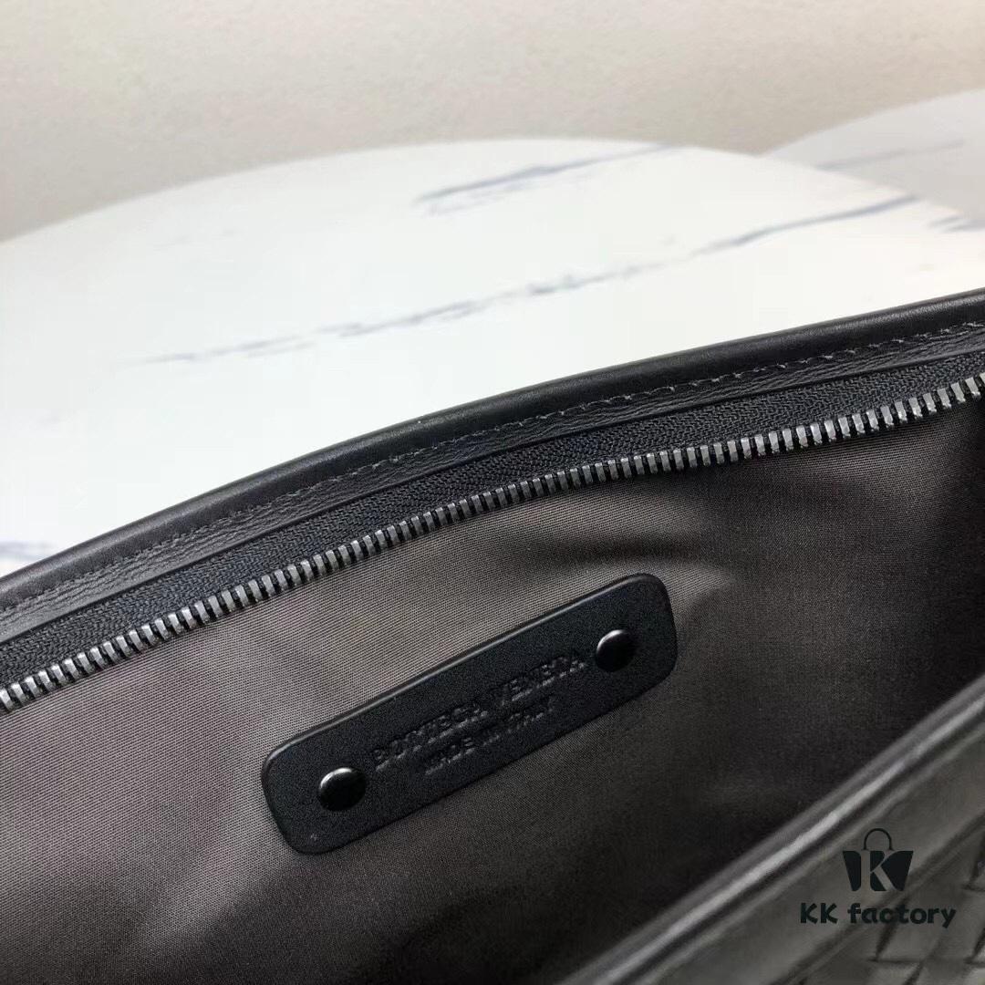 Bv Small Men's Handbag New from Cabinet Same as Original Seamless Braided Calfskin with Gunmetal Hardware