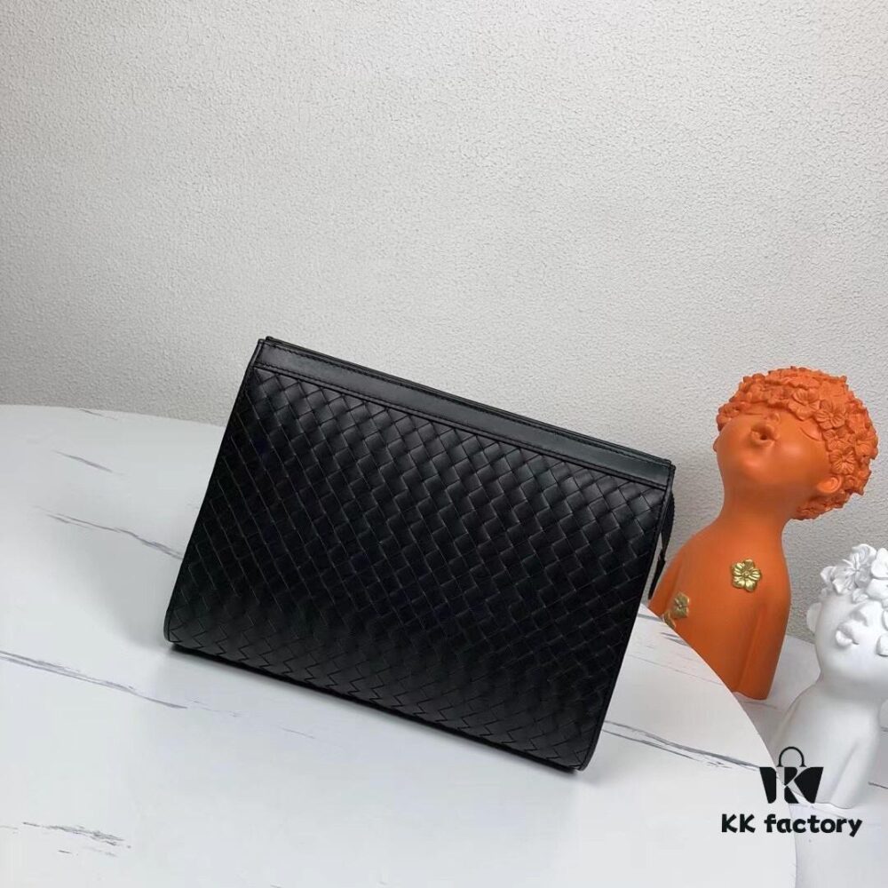 Bv🦋🦋 Men's Handbag New Cabinet Arrival Same as Original Seamless Woven Calfskin with Gunmetal Hardware, Low-Key and Practical, Patina Develops Over Time, Youthful Design Blending Fashion into Work Life