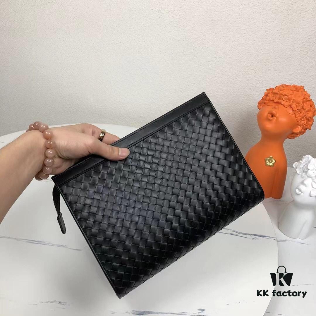 Bv🦋🦋 Men's Handbag New Cabinet Arrival Same as Original Seamless Woven Calfskin with Gunmetal Hardware, Low-Key and Practical, Patina Develops Over Time, Youthful Design Blending Fashion into Work Life